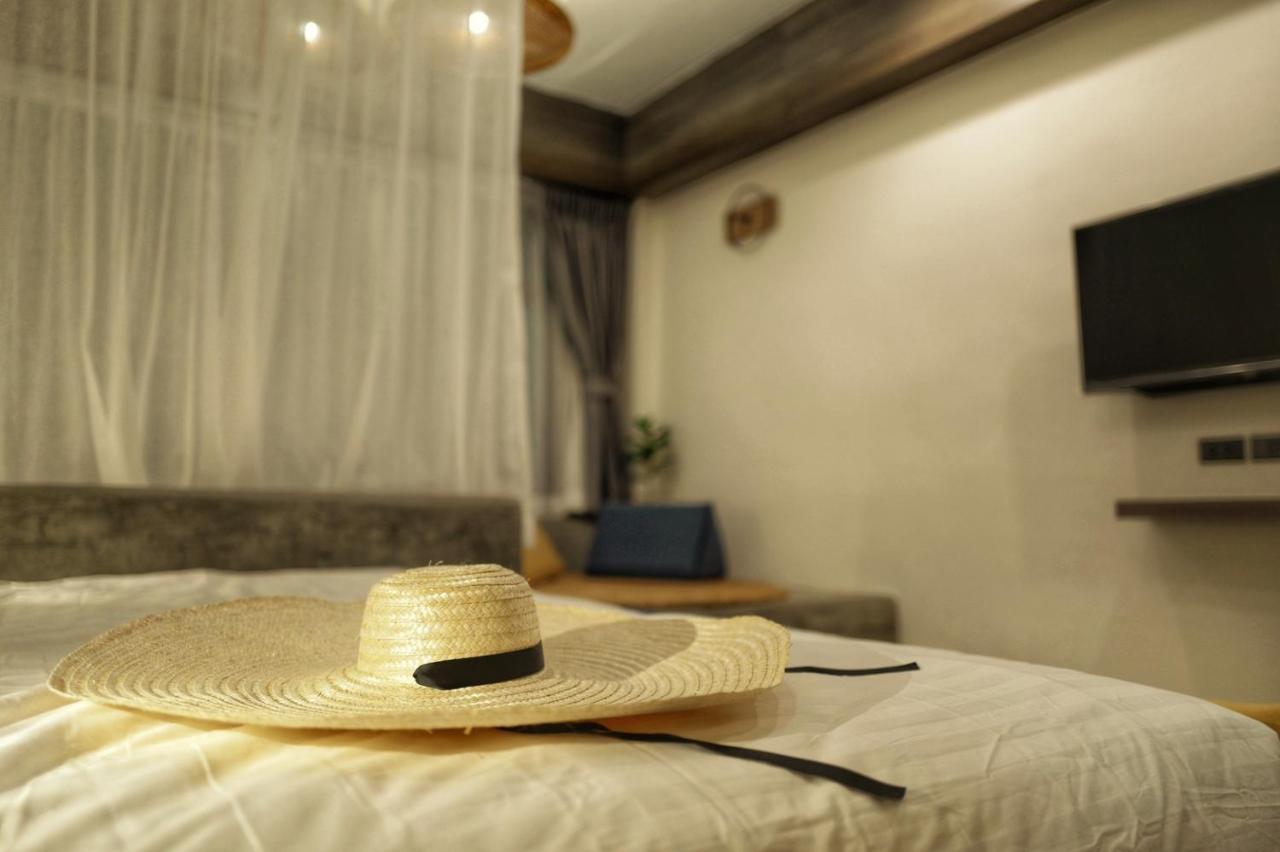 Krung Boutique Hotel Bangkok Exterior foto