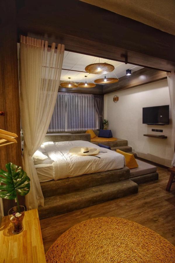 Krung Boutique Hotel Bangkok Exterior foto