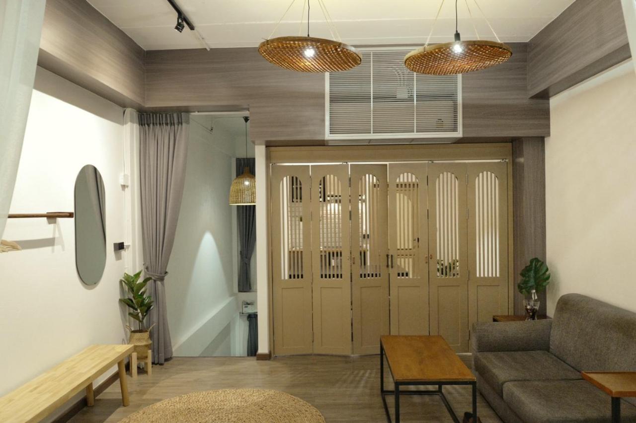 Krung Boutique Hotel Bangkok Exterior foto